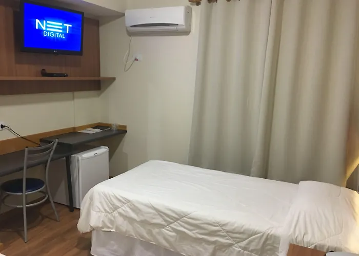 Hotel Aero Park E Estacionamento